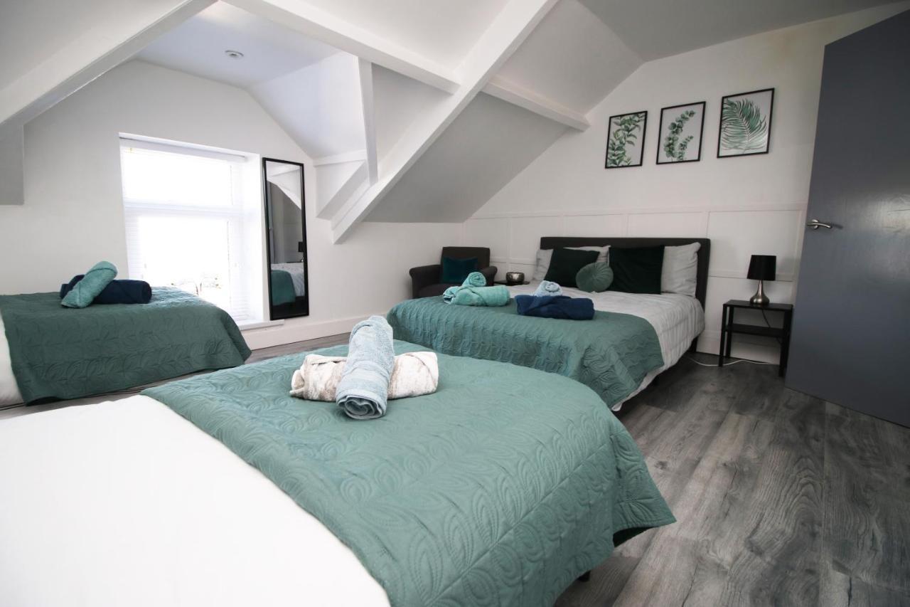 Ferienwohnung Executive Style 2 Bed Flat In Bridgend F2 Exterior foto