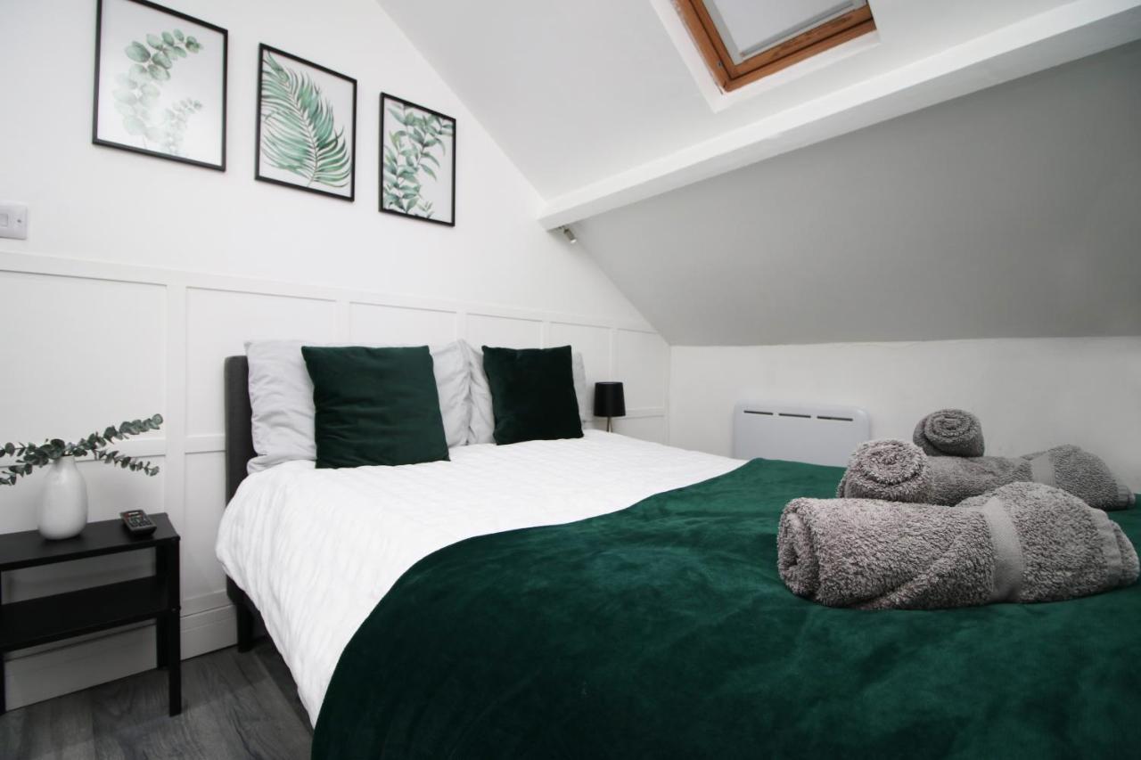 Ferienwohnung Executive Style 2 Bed Flat In Bridgend F2 Exterior foto